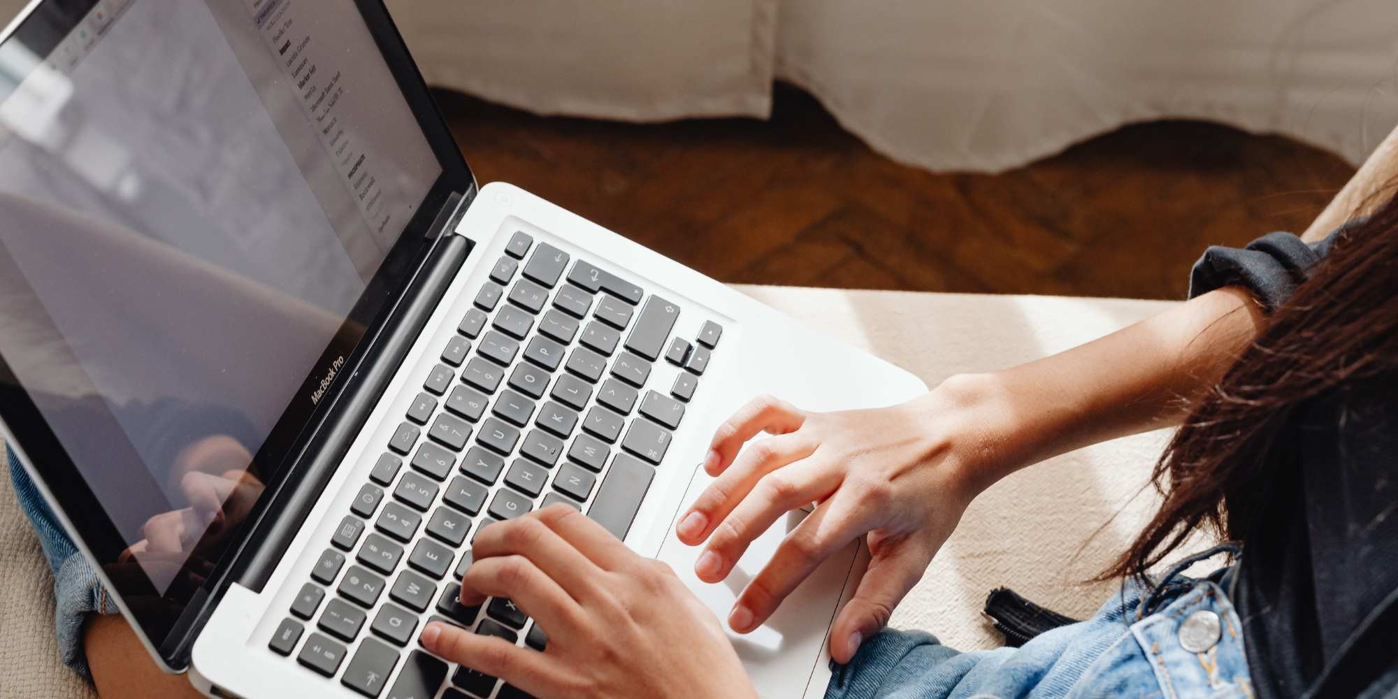 Searching on the computer for a remodeling contractor in Reno, NV - M&G Construction